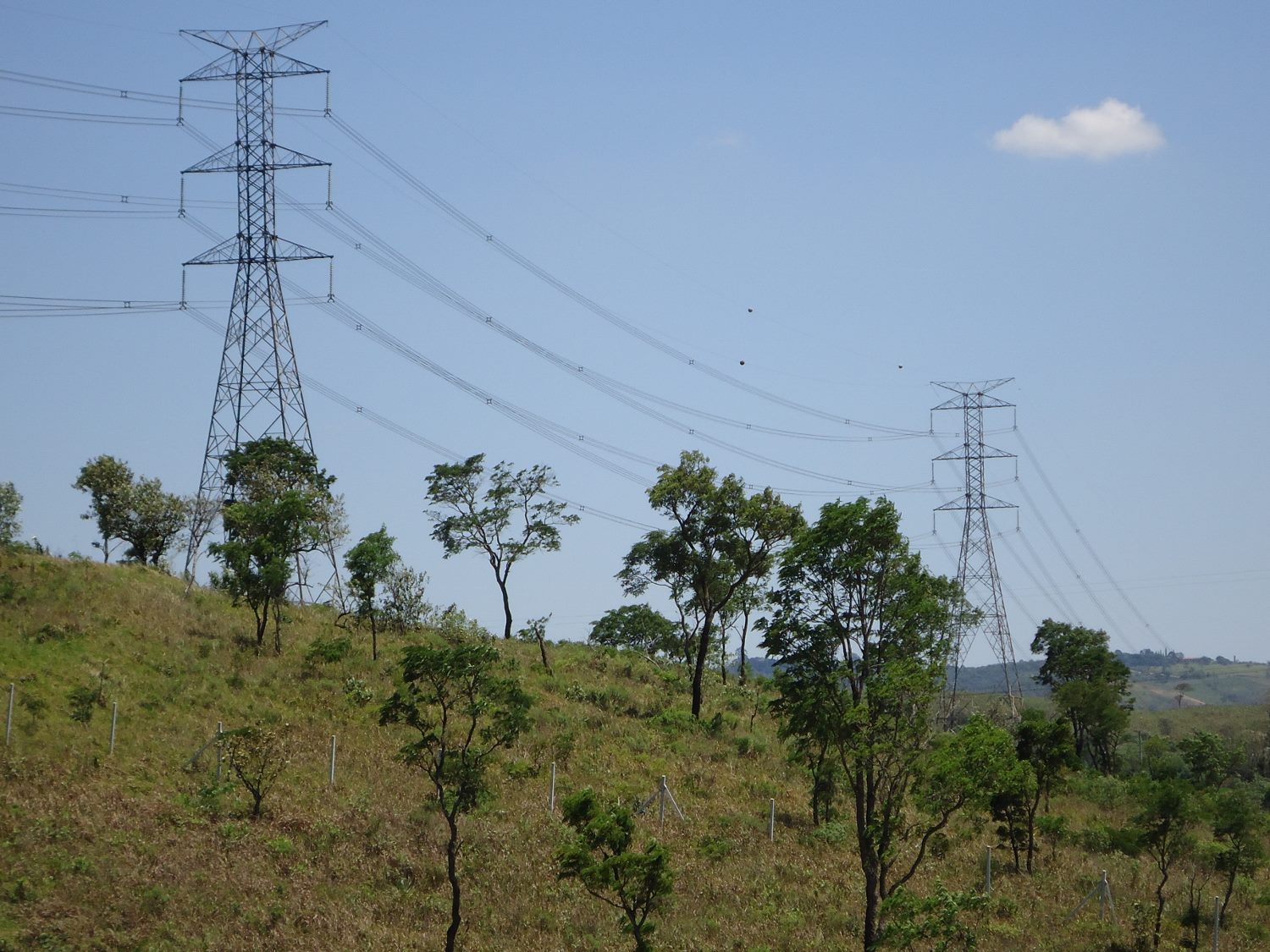 Custo da energia sobe com reajustes das distribuidoras