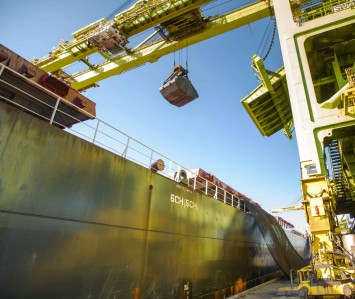 VALE INVESTE EM MELHORIAS NO PORTO DE TUBARÃO