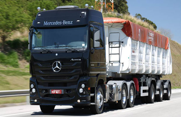 MERCEDES-BENZ RENOVA LINHA DE EXTRAPESADOS ACTROS