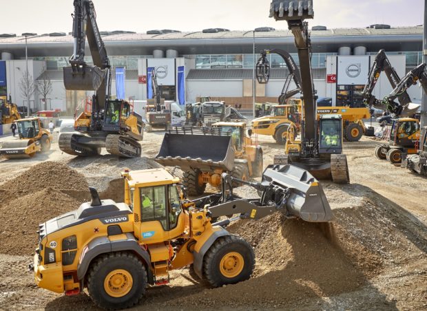 VOLVO CE APRESENTA ESCAVADEIRA E CARREGADEIRA ELÉTRICAS NA FEIRA DE BAUMA