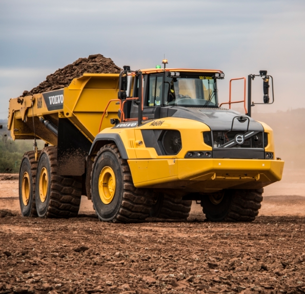 MÁQUINAS E CAMINHÕES VOLVO NA EXPOSIBRAM - Revista In The Mine