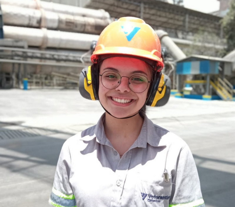 PROGRAMA DE ESTÁGIO PARA MULHERES NA VOTORANTIM CIMENTOS