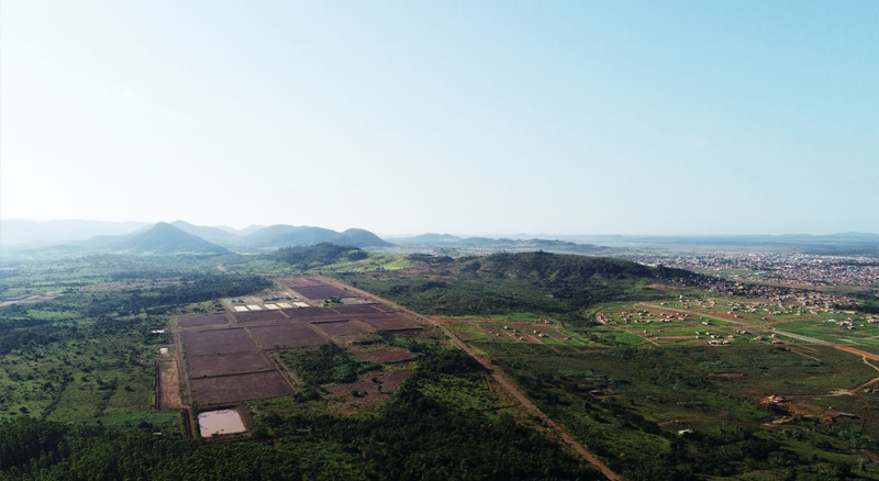 IMPACTO AMBIENTAL E SOCIAL DO PROJETO VERMELHO DE NÍQUEL COBALTO