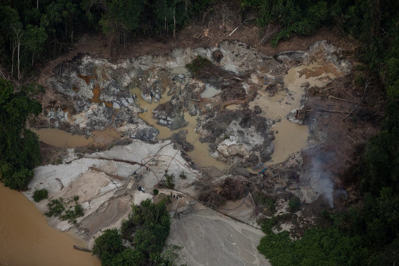 GARIMPO ILEGAL: CRIME AMBIENTAL E USURPAÇÃO DE BENS PÚBLICOS