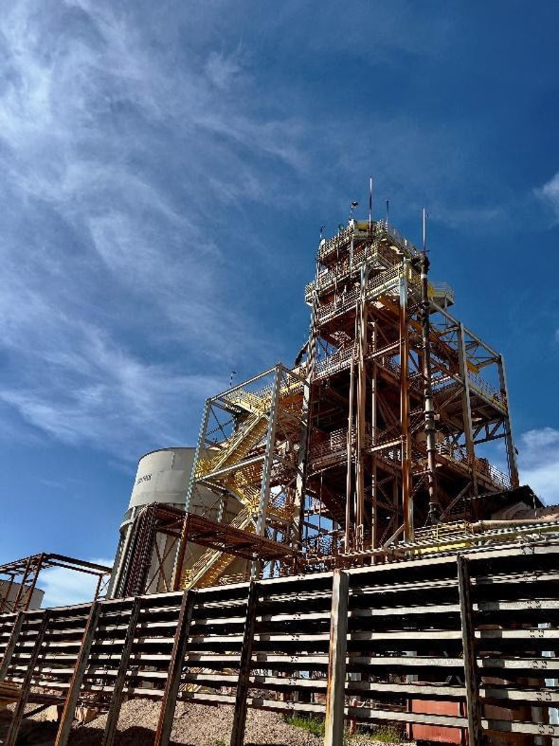 AURA APOENA ABRE INSCRIÇÕES PARA PROGRAMA JOVEM APRENDIZ 2025/2026