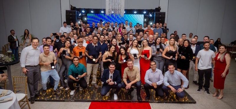 LUNDIN MINING HOMENAGEIA 112 PROFISSIONAIS EM GOIÁS