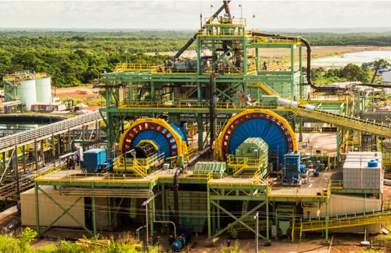 INTERESSE EXTERNO SEGUE FORTE