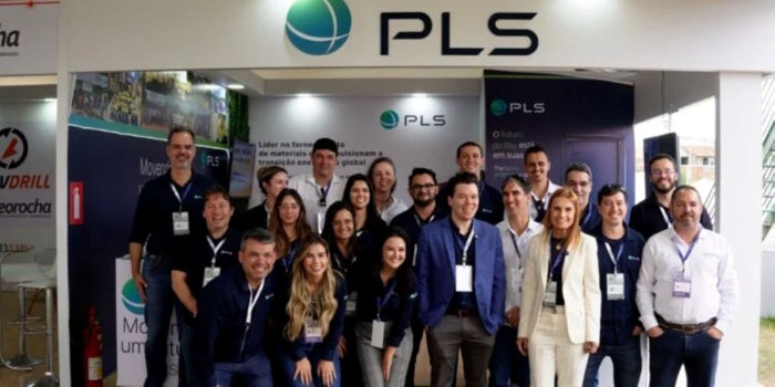 Parte da equipe da PLS no evento LIthium Business, em MG