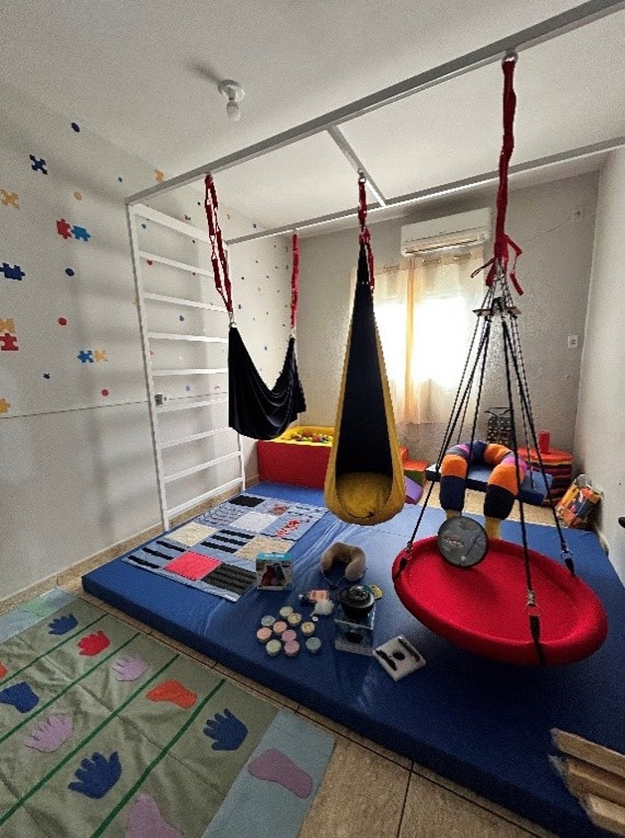 Sala Sensorial na escola Edu Aguiar Moura, em Mara Rosa, foi construída com recursos destinados por meio do PROPOR