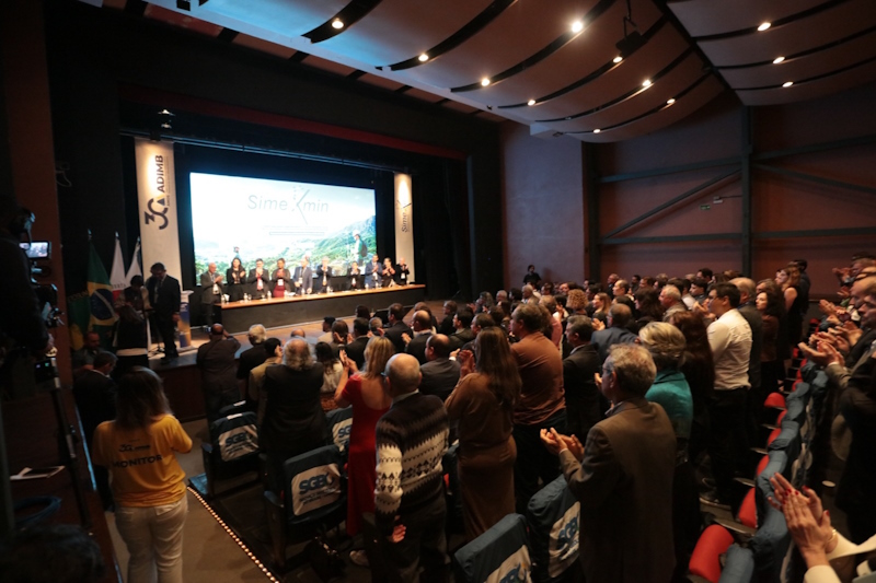 NOVO PARADIGMA COM DEMANDA GLOBAL POR MINERAIS CRÍTICOS   