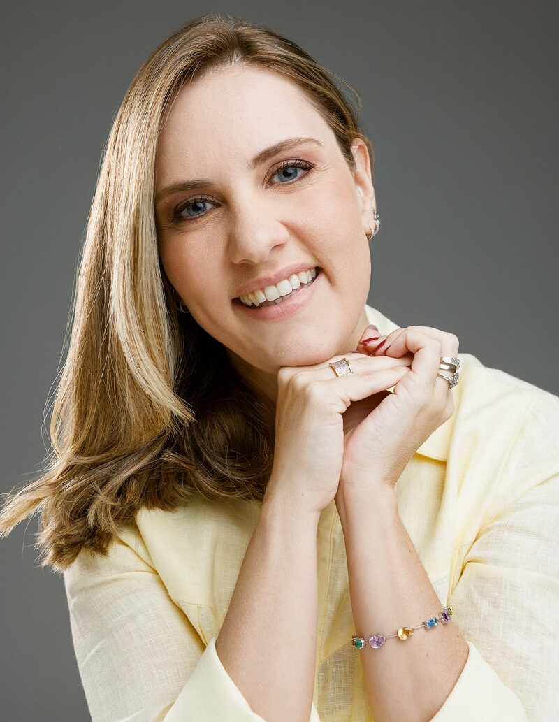 CAROLINA LOBATO ENTRA PARA LISTA DE LÍDERES JURÍDICAS
