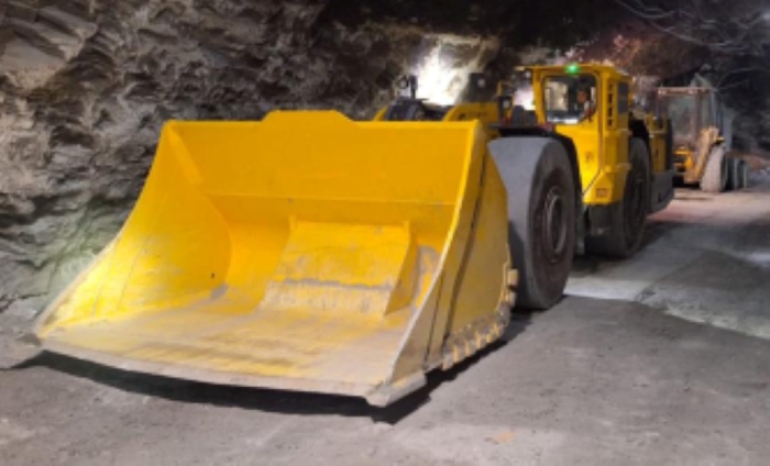 Foto 1: Autonomia de carregadeira elétrica é de 4 a 5 horas contínuas