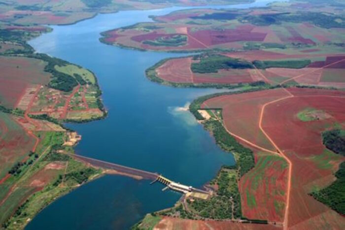 Foto 2: Vista aérea UHE Igarapava situada no Rio Grande, entre São Paulo e Minas Gerais (UHE Igarapava/Divulgação)