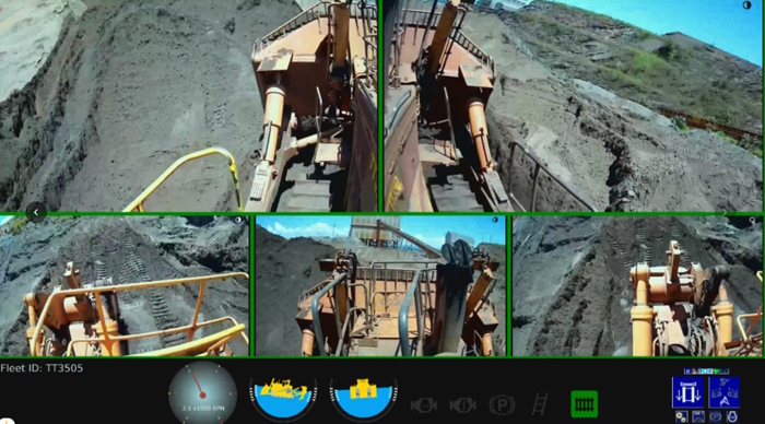 Cookpit de teleoperação replica a cabine do trator para seu comando remoto