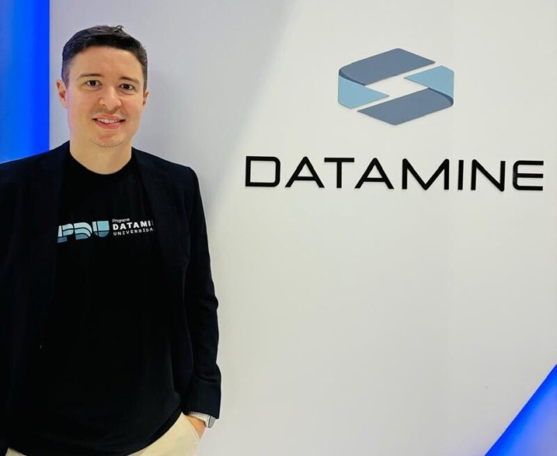 DA GEOLOGIA AO NETWORKING: A MINEIRIDADE DA DATAMINE